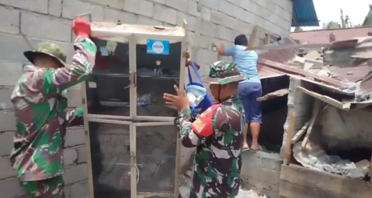 tni-bantu-gempa